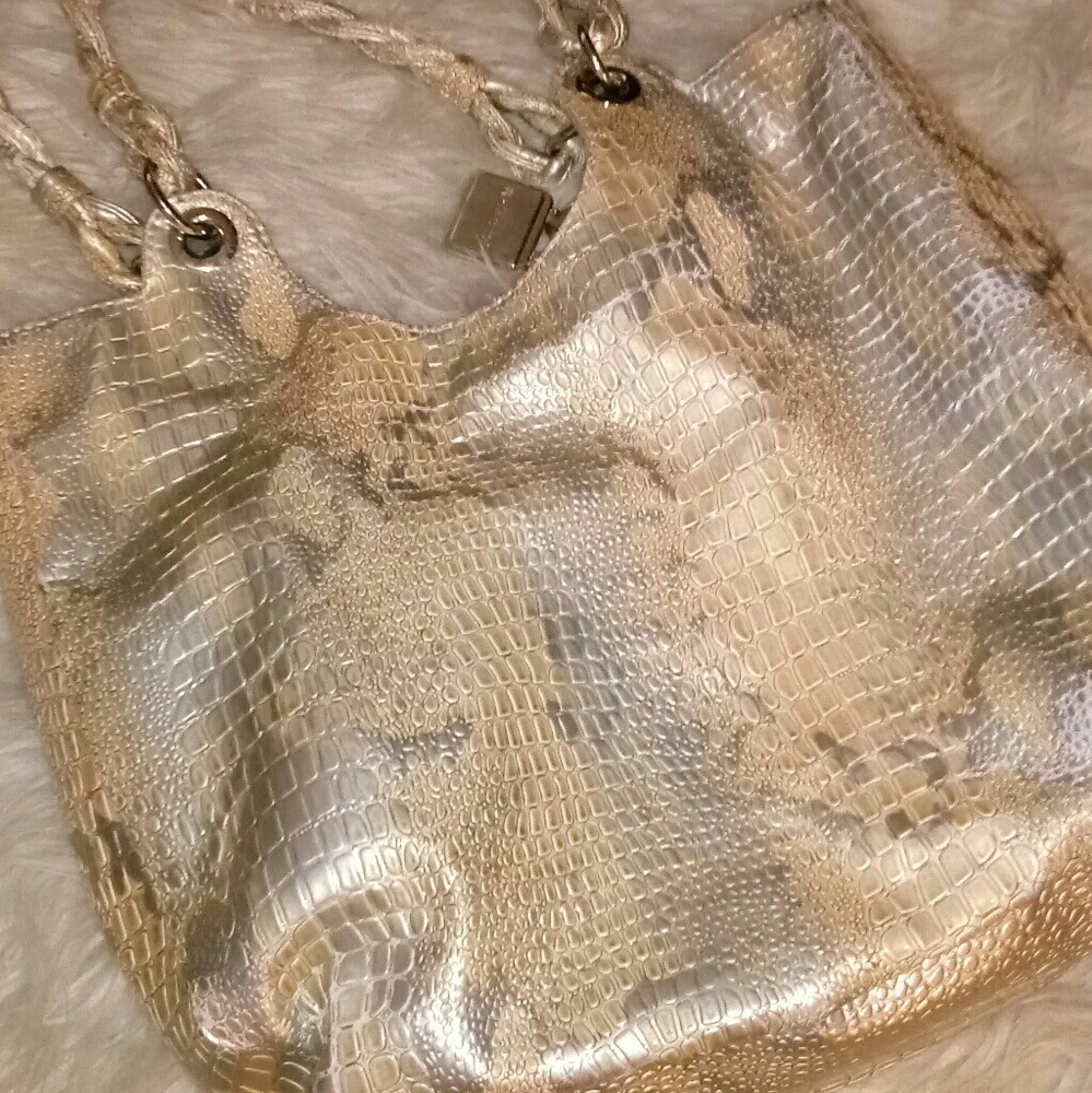 Purse - Picture 2 of 3
